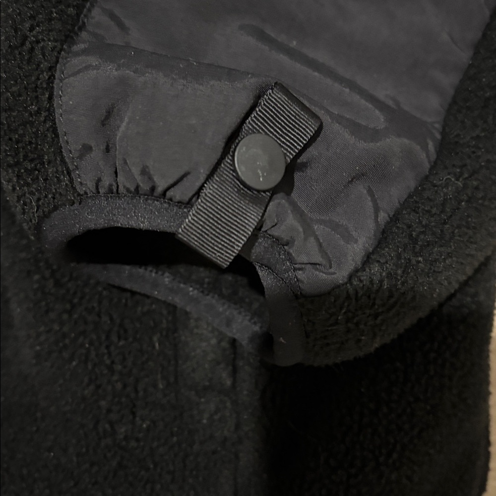 The North Face Girls XL Black Polartec Fleece Full-Zip Jacket | Like New - Picture 6 of 8